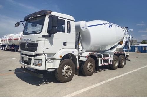 خلاط خرسانة شاكمان